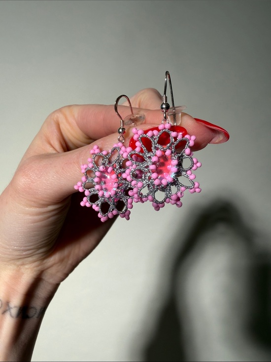Jewelry - Handmade Pink Floral Beaded Drop Earrings Women Jewelry Brand New NWT in Box